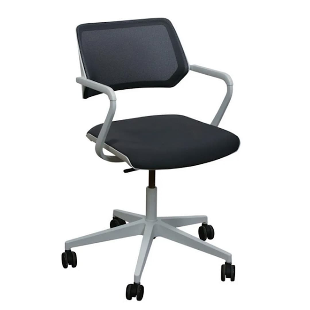 Qivi Conference Chair