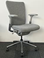 Haworth Zody Task Chair (Light Grey Felt/Chrome)